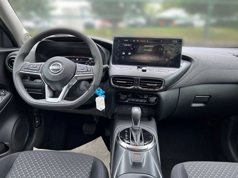 Nissan Juke 1.0 DIG-T DCT Acenta KLIMA-AT SITZHZ KAMERA